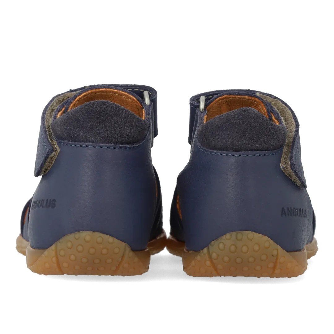The child's first sandal with contrast stitching