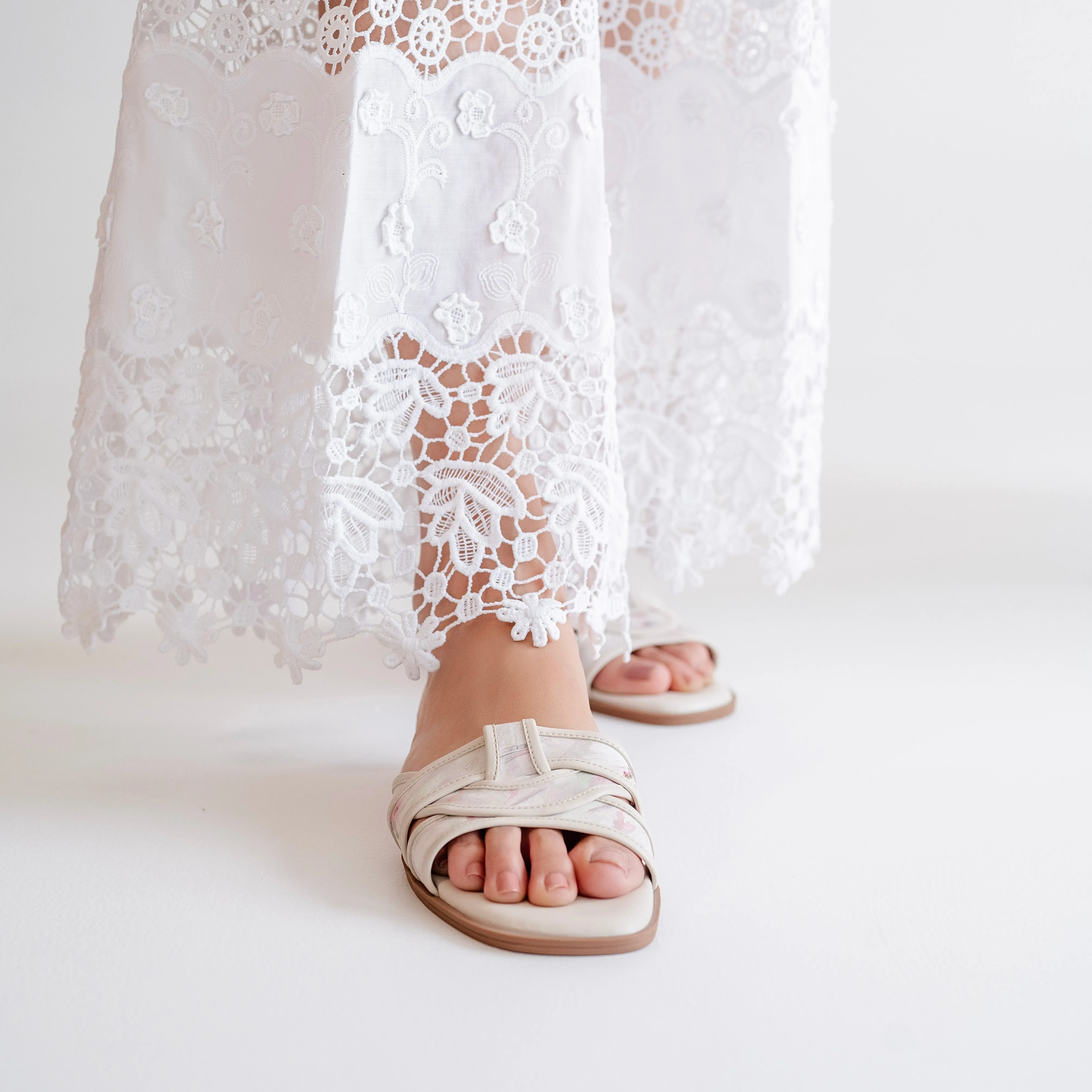 Threaded Patterned Flats