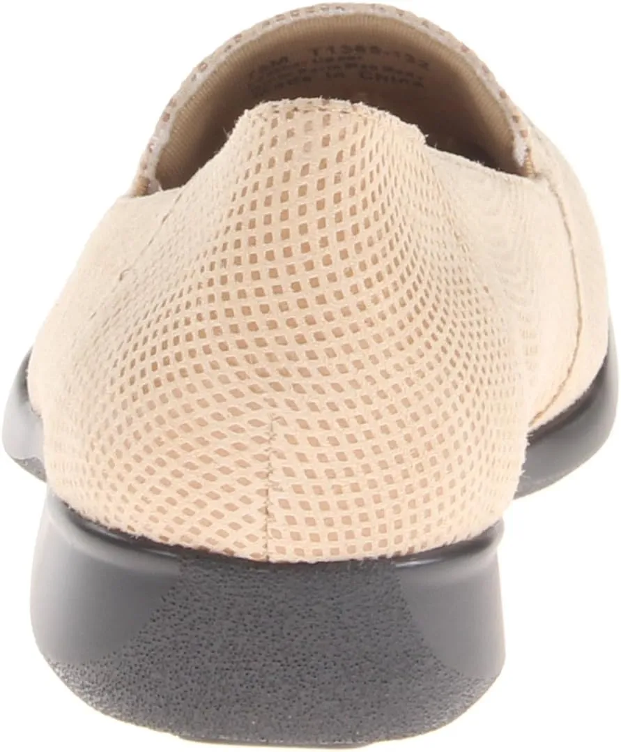 Trotters Women's Jenn Mini Loafer