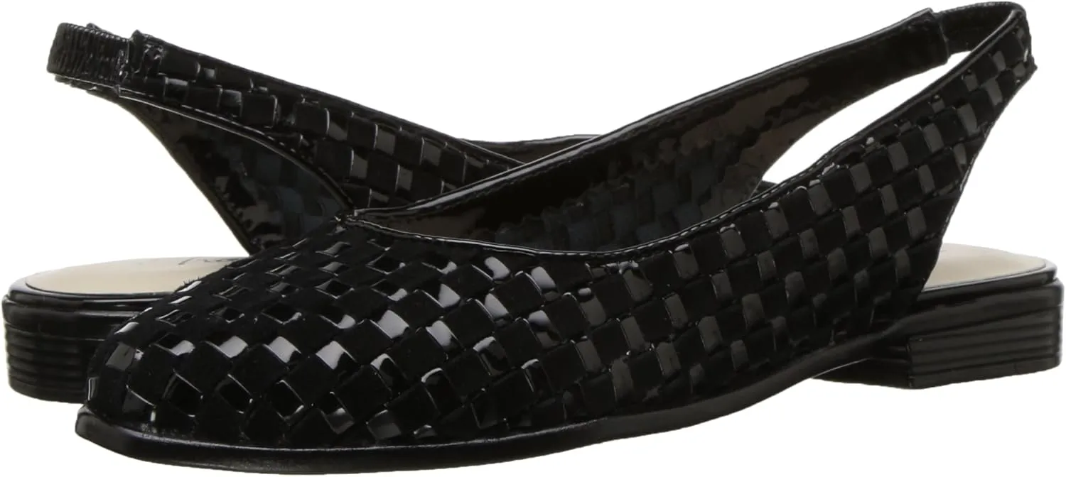 Trotters Women's Lucy Flat
