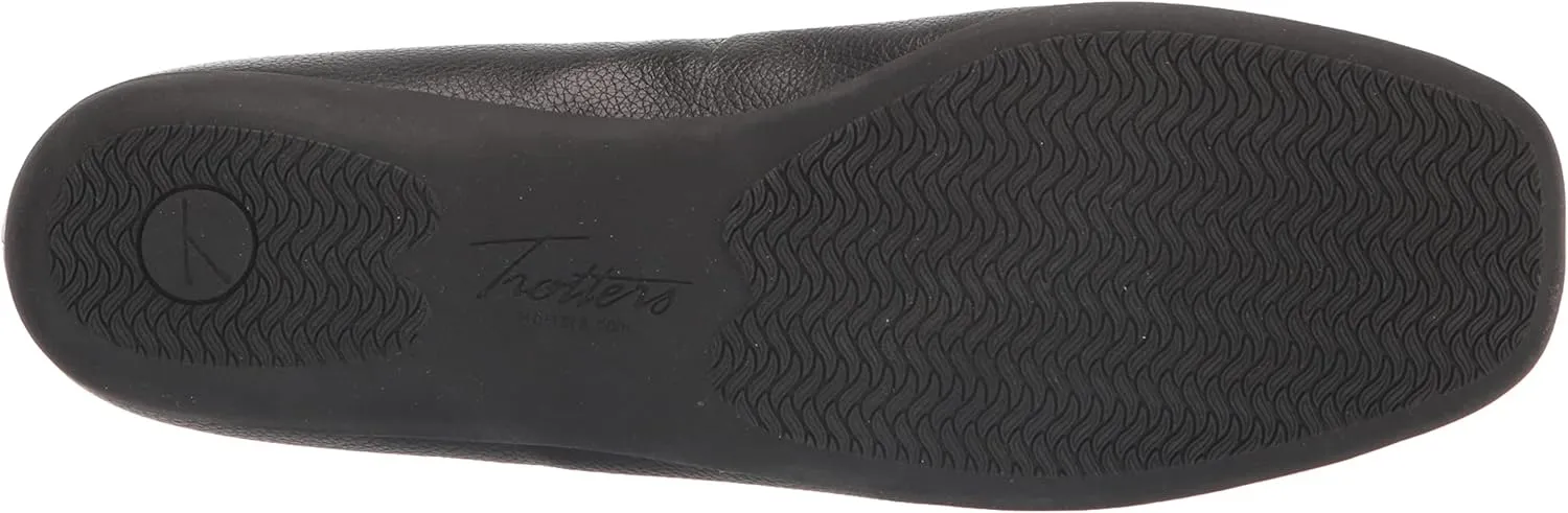 Trotters Women's Sabine Ballet Flat