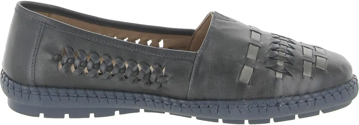 Trotters Women's Slip-on Loafer