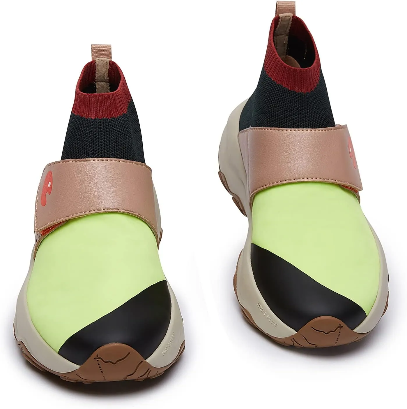 UIN Women's Walking Travel Shoes Slip On Outdoor Non-Slip Lightweight Comfort Hiking Sneaker Cazorla