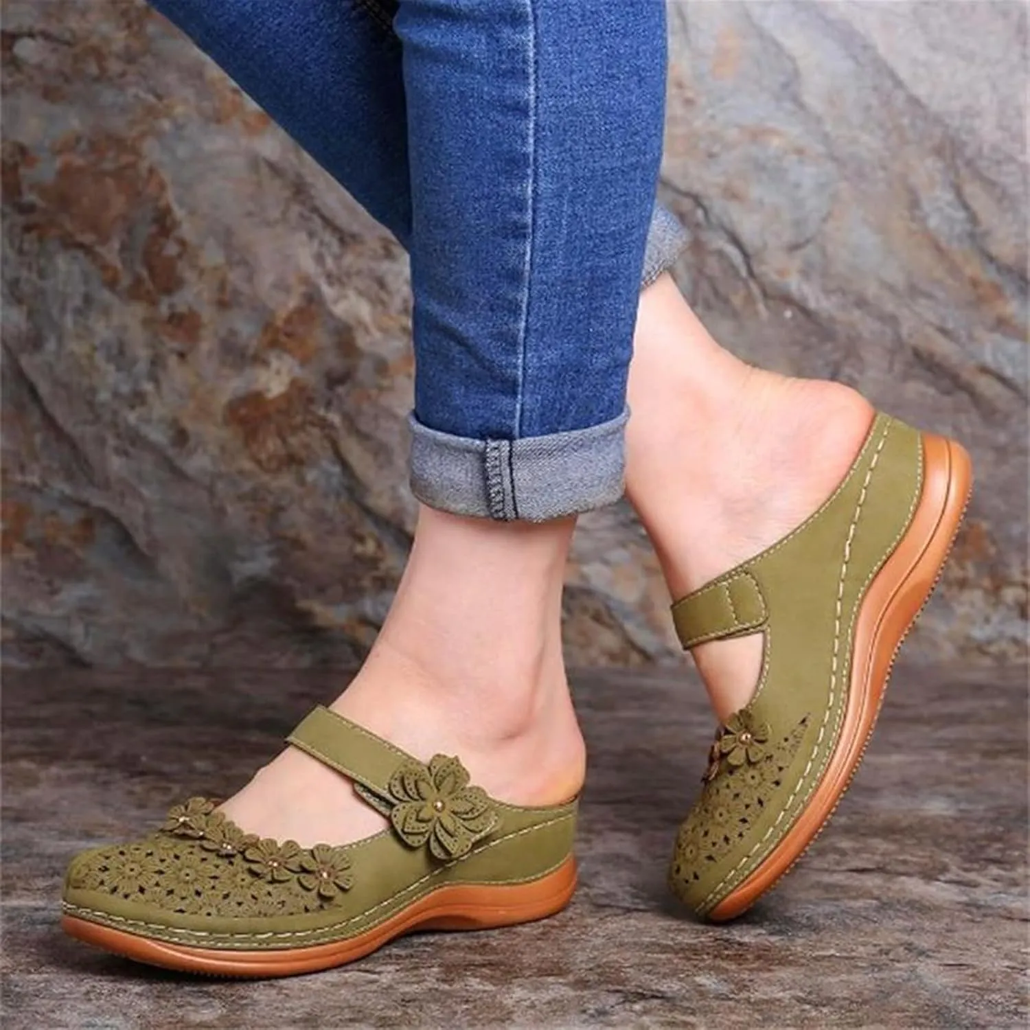 Womens Mule Closed Toe Slip On Clogs Mules Shoes for Women Dressy Summer Casual Wedge Sandals with Adjustable Hook Loop Comfortable Low Heel Orthopedic Sandal Round Head Anti-Slip Soft Bottom Footwear