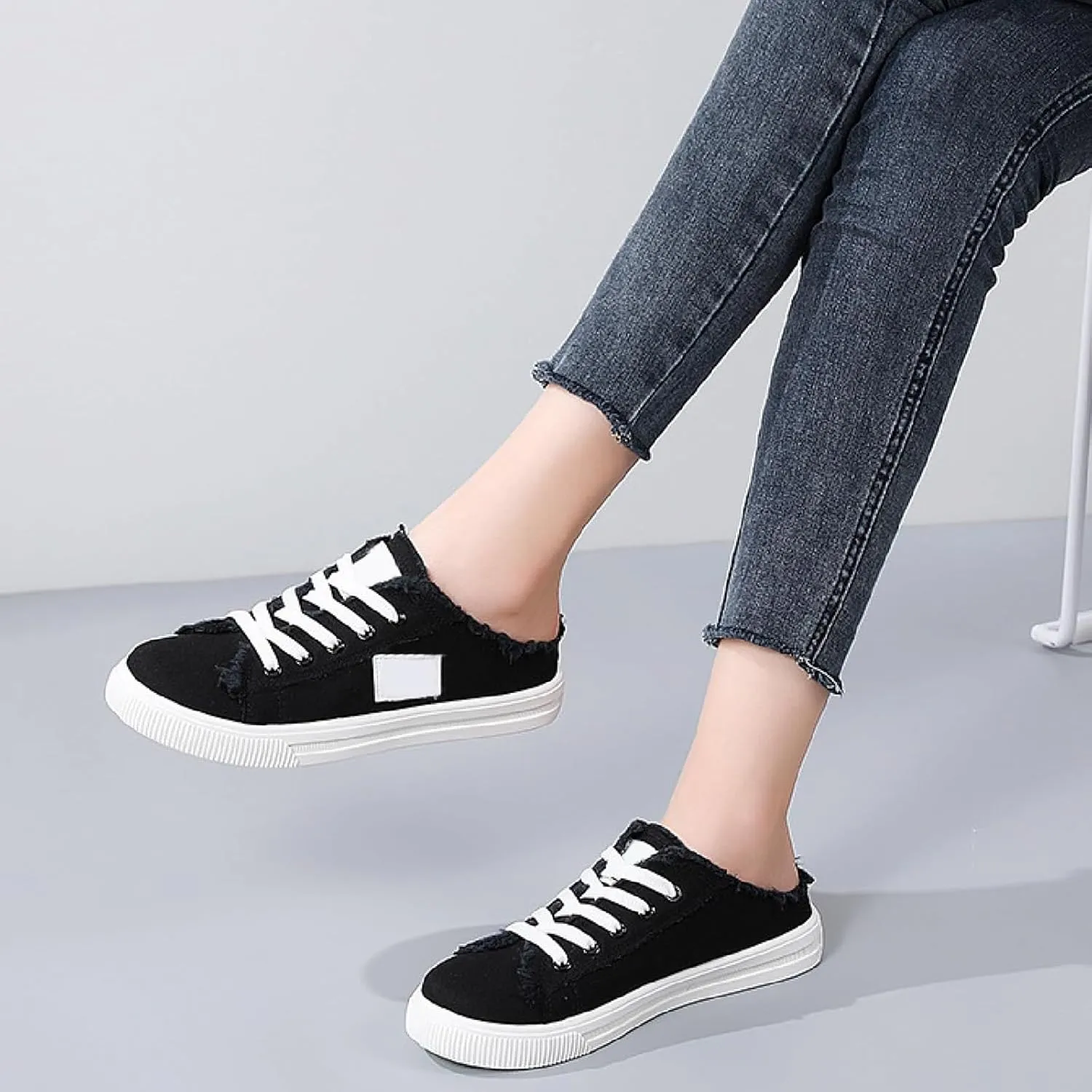 Women's Slip on Canvas Shoes Low Top Casual Walking Shoes Fashion Comfortable Non Slip Sneakers Summer Dressy Flat Shoe Lightweight Outdoor Sneaker