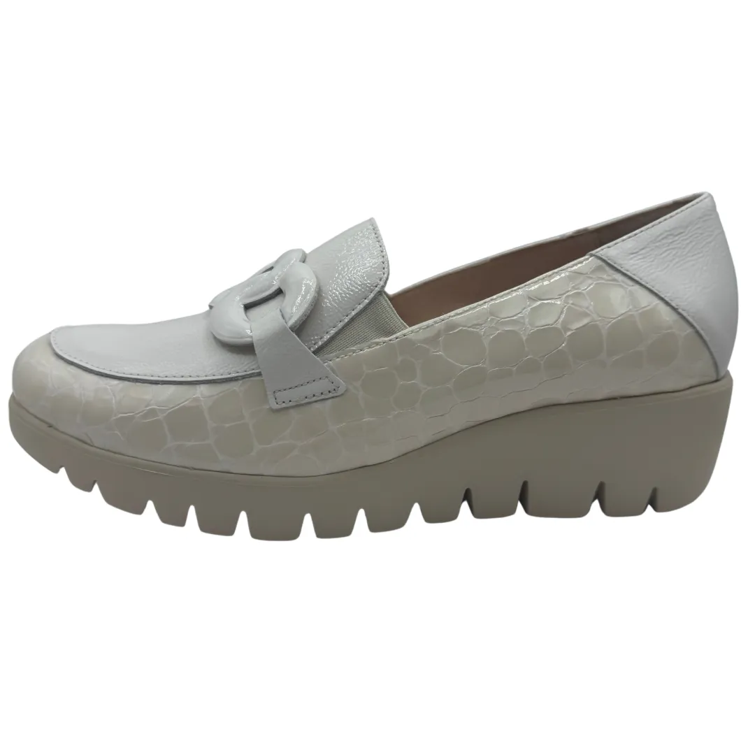 Wonders Cream & White Loafers