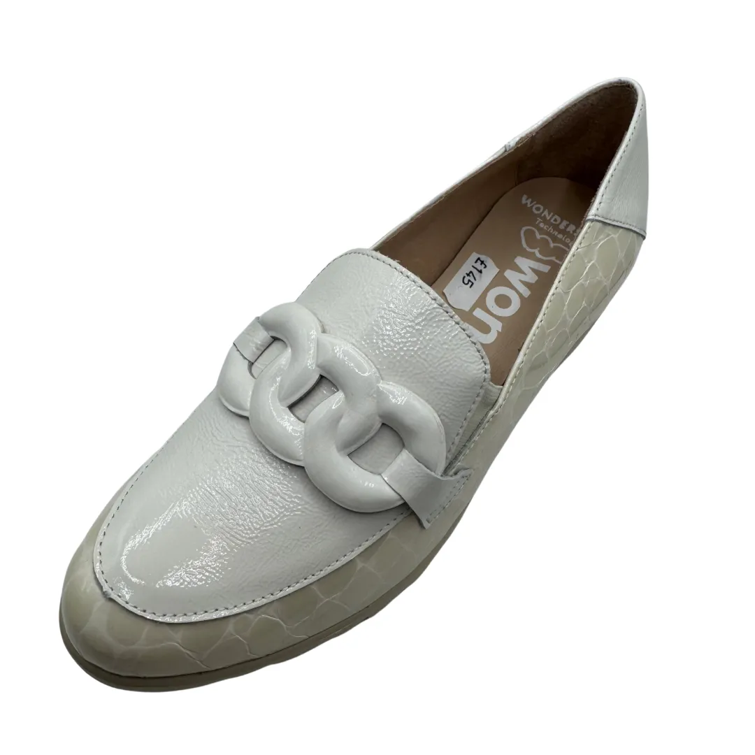 Wonders Cream & White Loafers