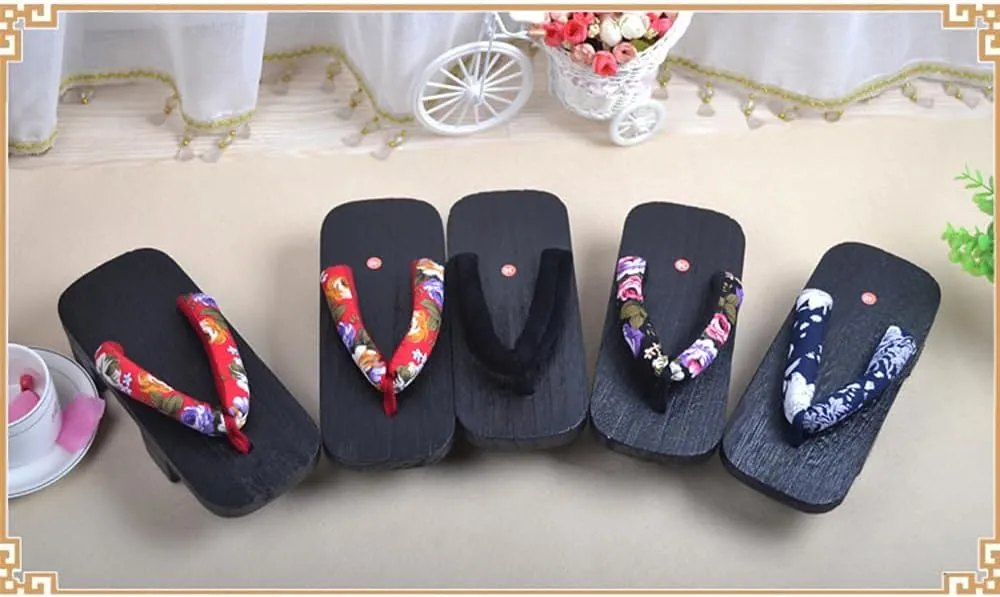 Wooden &Men Summer Clogs Women Kamado Cosplay Shoes Floral Geta Slippers Japanese Sandal Clog