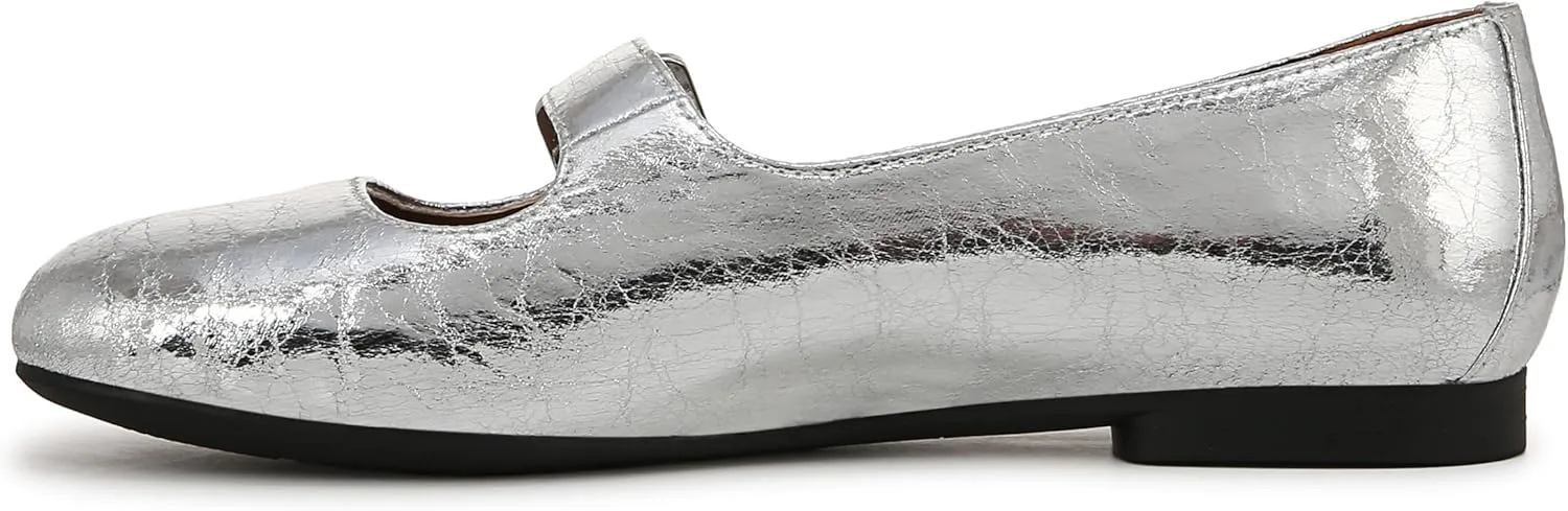 ZODIAC Women's Classic Loafer Flat