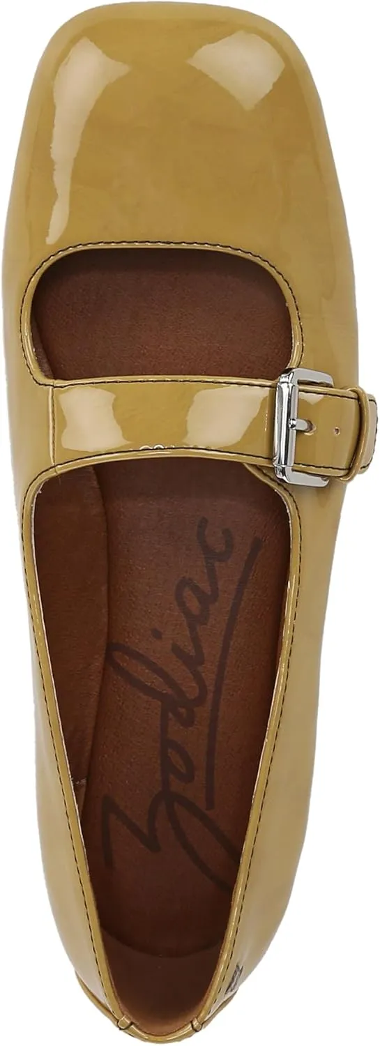 ZODIAC Women's Classic Loafer Flat