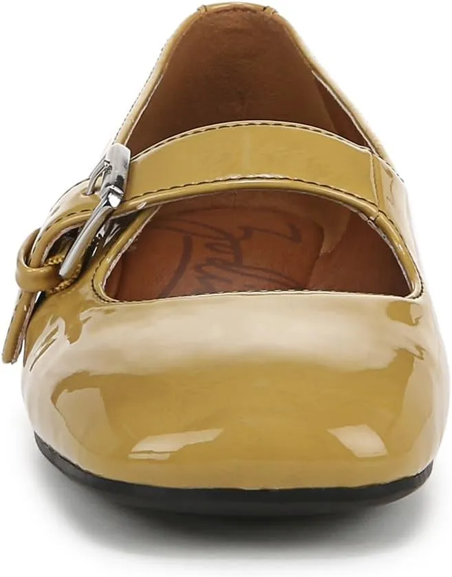 ZODIAC Women's Classic Loafer Flat