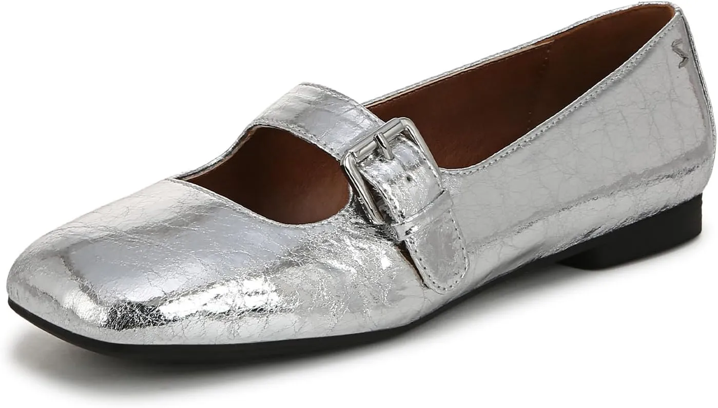 ZODIAC Women's Classic Loafer Flat