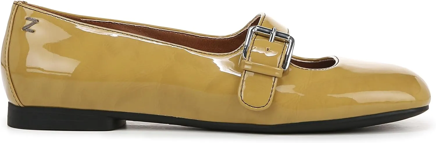 ZODIAC Women's Classic Loafer Flat